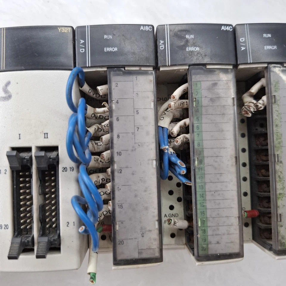 LT LX70 SERIES PLC SET LX70, CPU70p2, X32D, Y32T, AI8C, AI4C, AO2C,BASE06